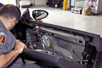 GeekSquad: BMW Kicker Install