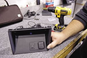 Honda Remix Project 2.0: Civic Audio Install by Best Buy