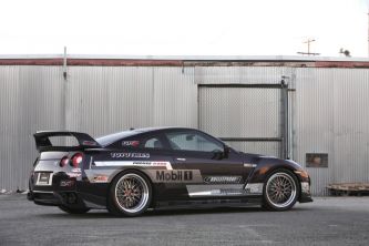 Mobil1_0W_Synthetic_Racing_Oil_GT-R