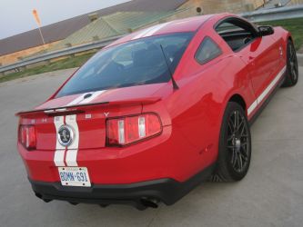 Ford_Shelby_GT500_Back