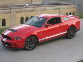 Ford_Shelby_GT500_Side2