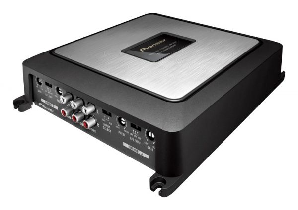 The GM-D9500F is a four channel full range amplifier, rated at 75 watts per channel into 4 ohms, or 100 watts per channel into 2 ohms. It can also be bridged to create a pair of 200 watt channels, in either mono or stereo bridged configurations.