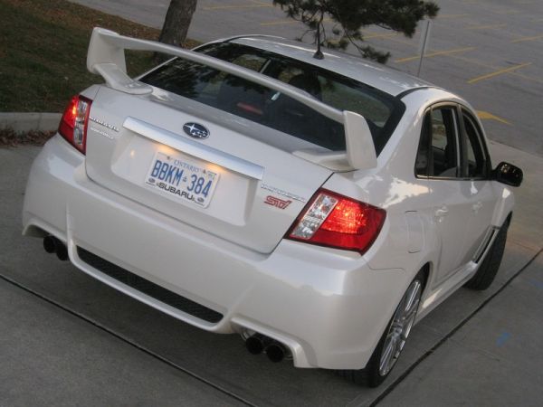 2011_Subaru_STi-Review15h