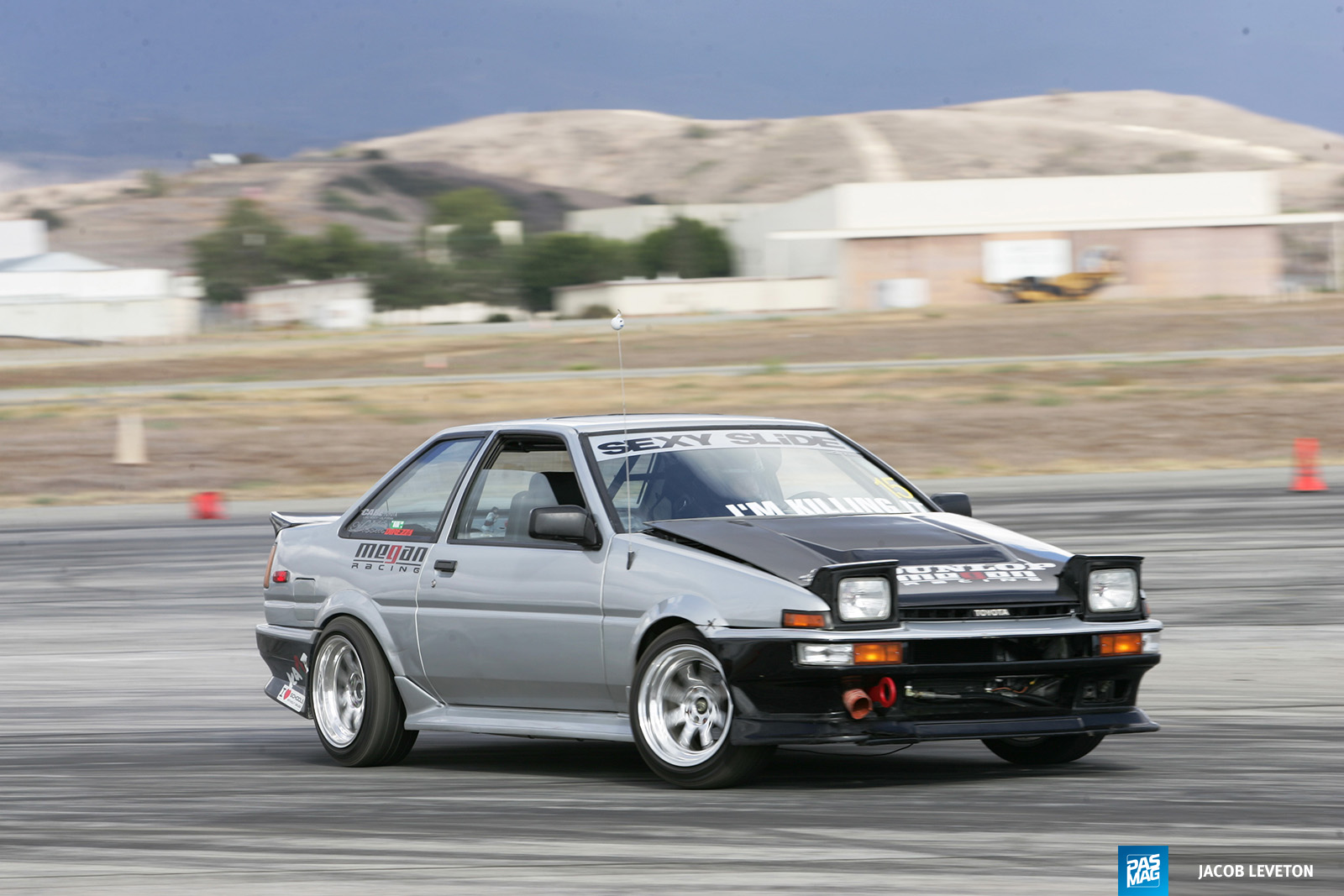 01 Getting Sideways Cyrus Martinez 1986 Toyota Corolla pasmag