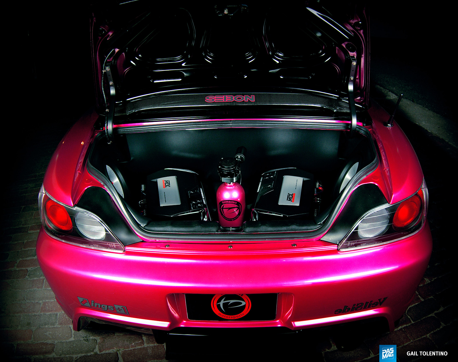 26 Tony Swartz 2000 Honda S2000 pasmag trunk