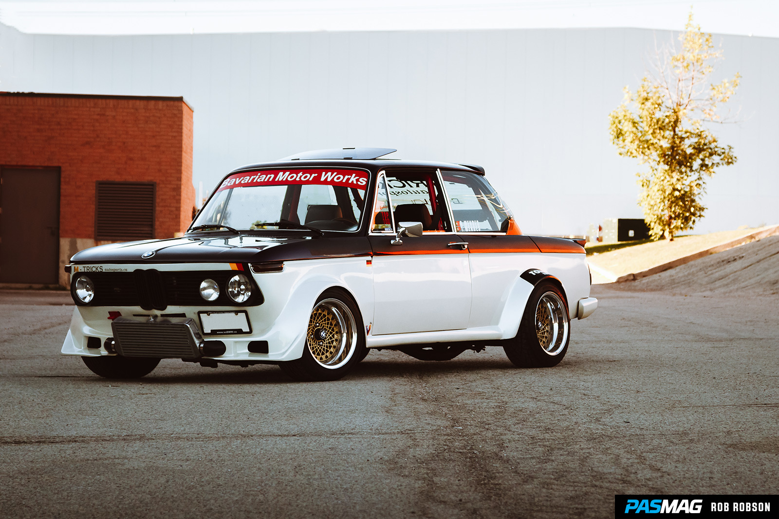 PAS 2016 Dec Jan 2017 140 Nostalgia 1974 BMW 2002 2