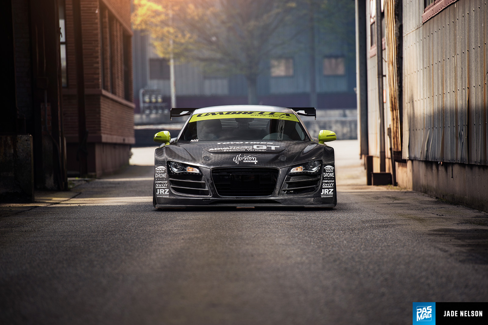 PASMAG 143 Umbrella Auto Design Audi R8 17