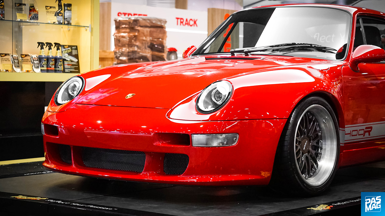 02 SEMA Gunther Werks 400R PASMAG