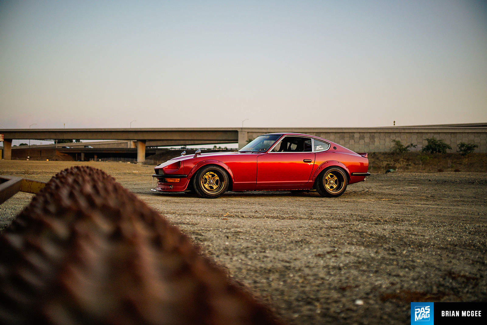 06 Dominic Le Chasing Js 1971 Datsun 240Z PASMAG
