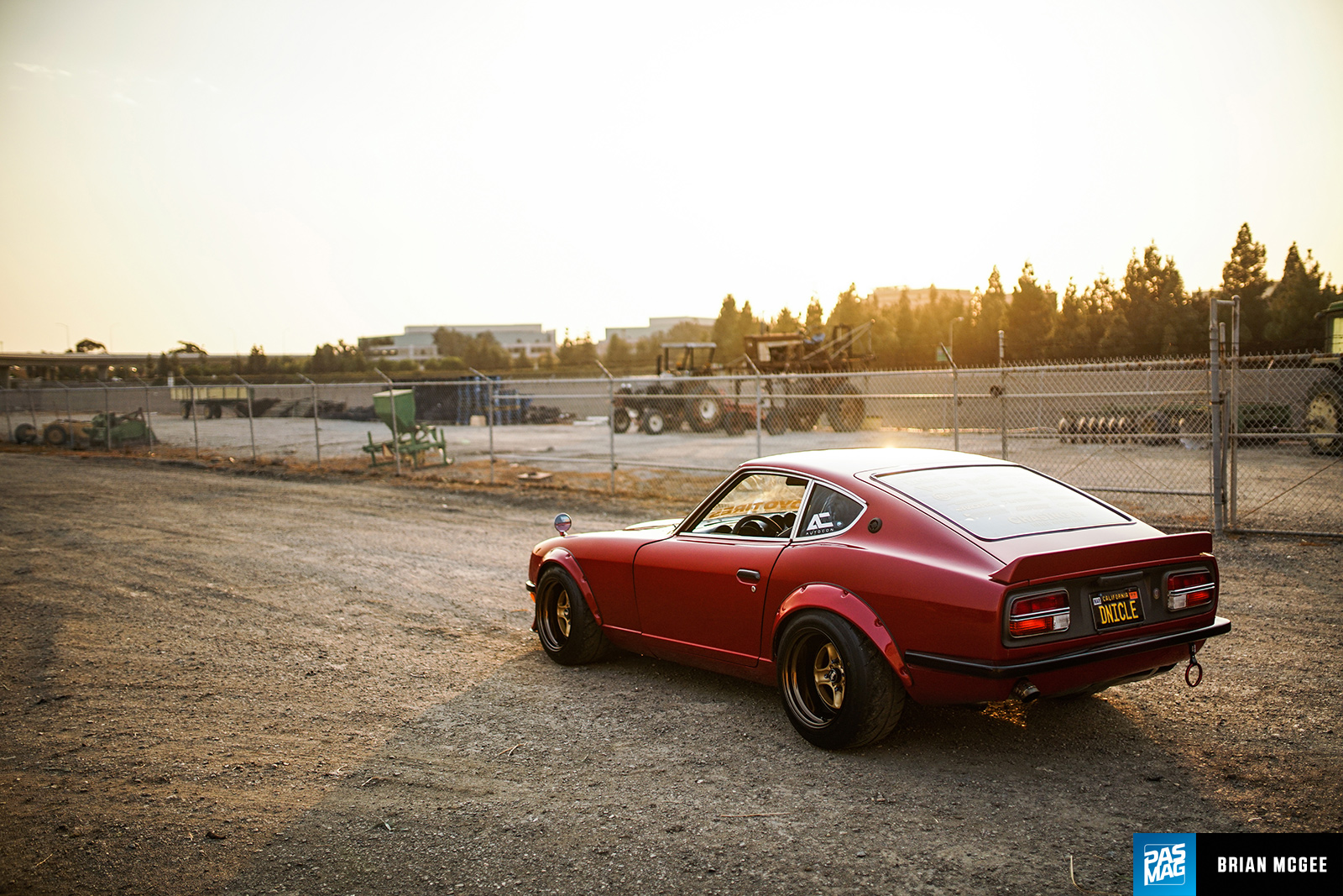 09 Dominic Le Chasing Js 1971 Datsun 240Z PASMAG