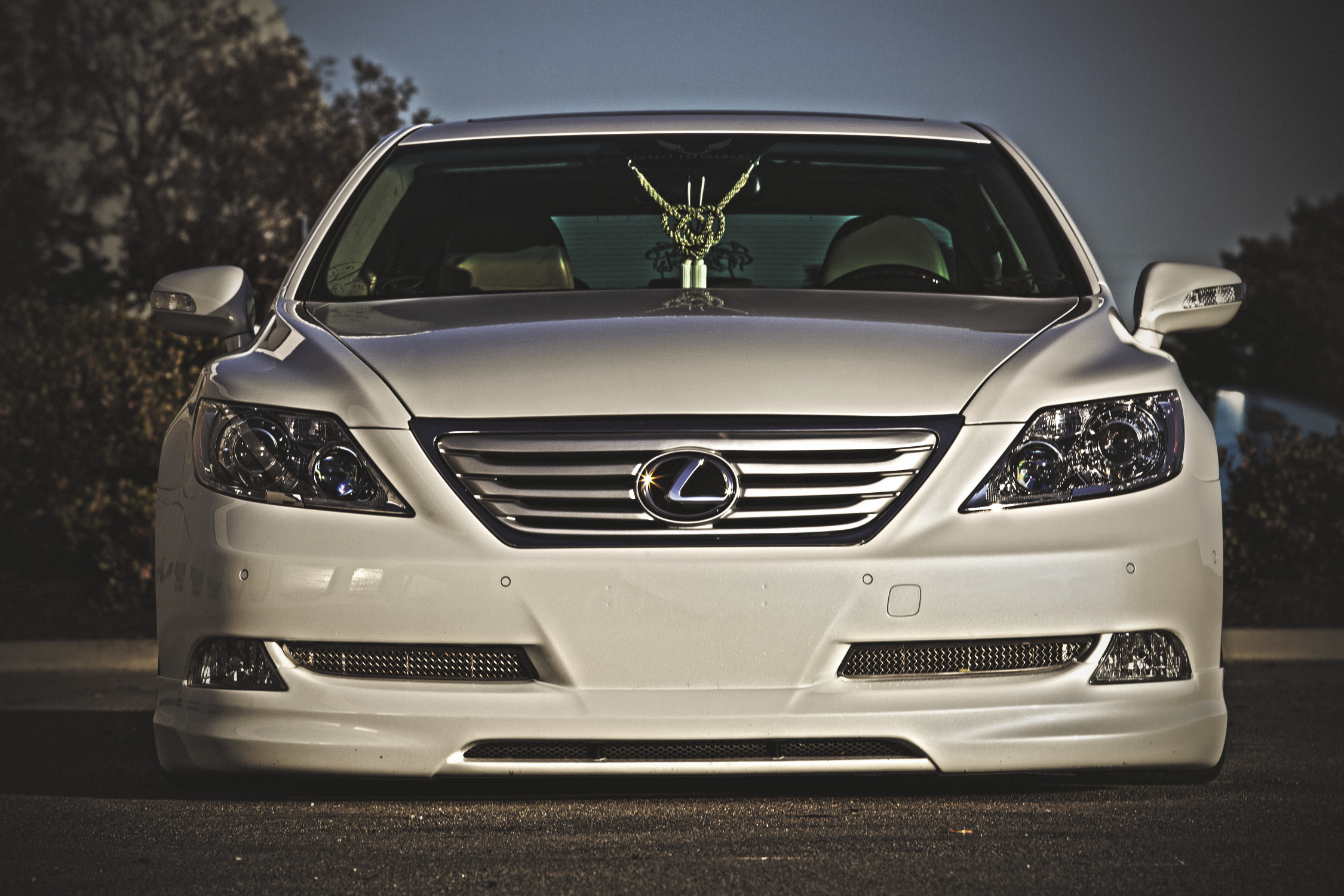 Urban Royalty: Wald Lexus LS460L