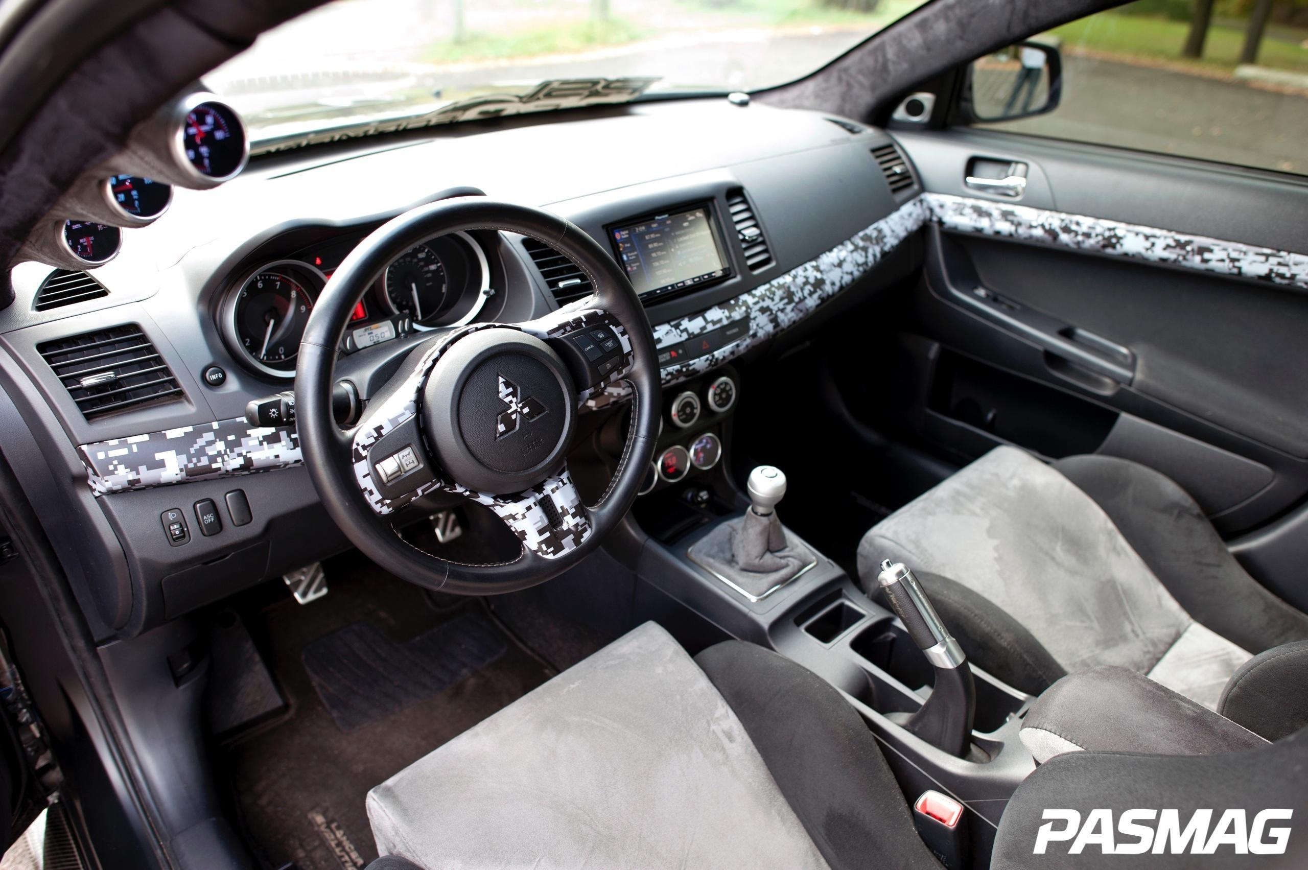 Record Breaker: Matthew McConnell's Mitsubishi Evo X