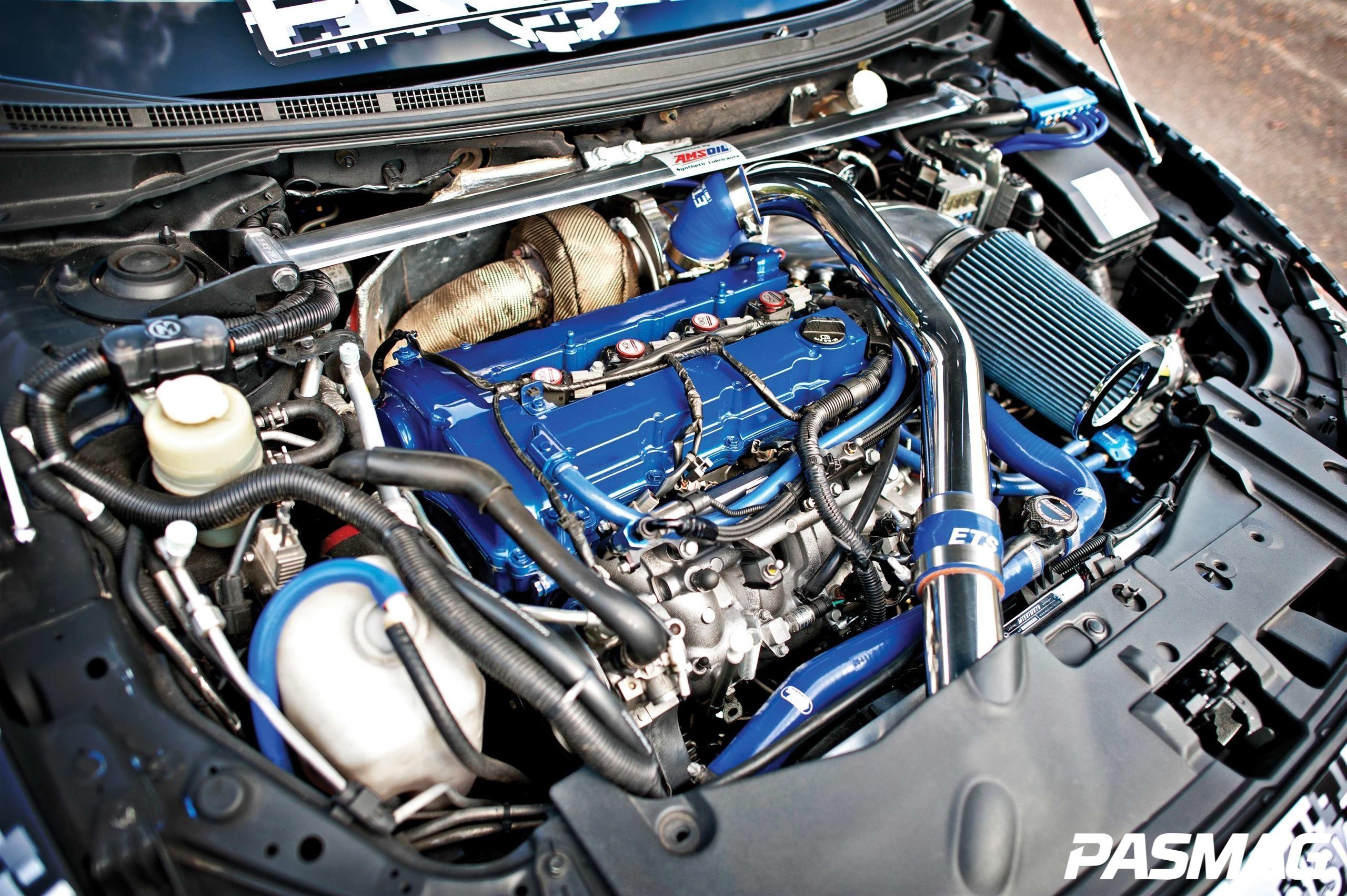 Record Breaker: Matthew McConnell's Mitsubishi Evo X