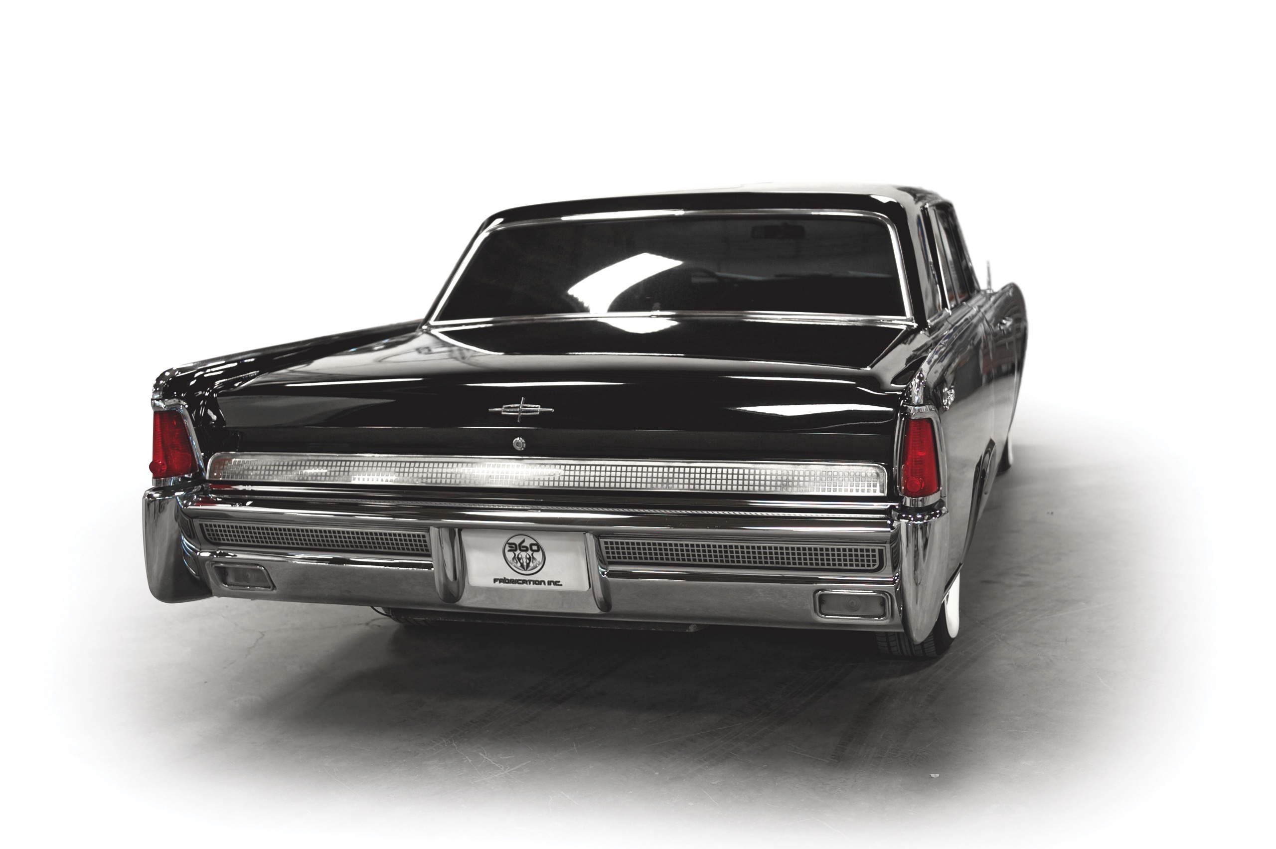 Don't be a H8R: 360 Fabrication's 1964 Lincoln Continental