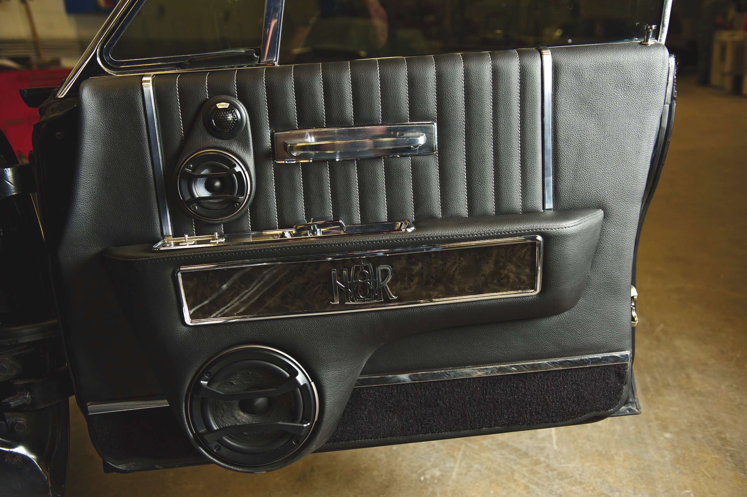 Don't be a H8R: 360 Fabrication's 1964 Lincoln Continental