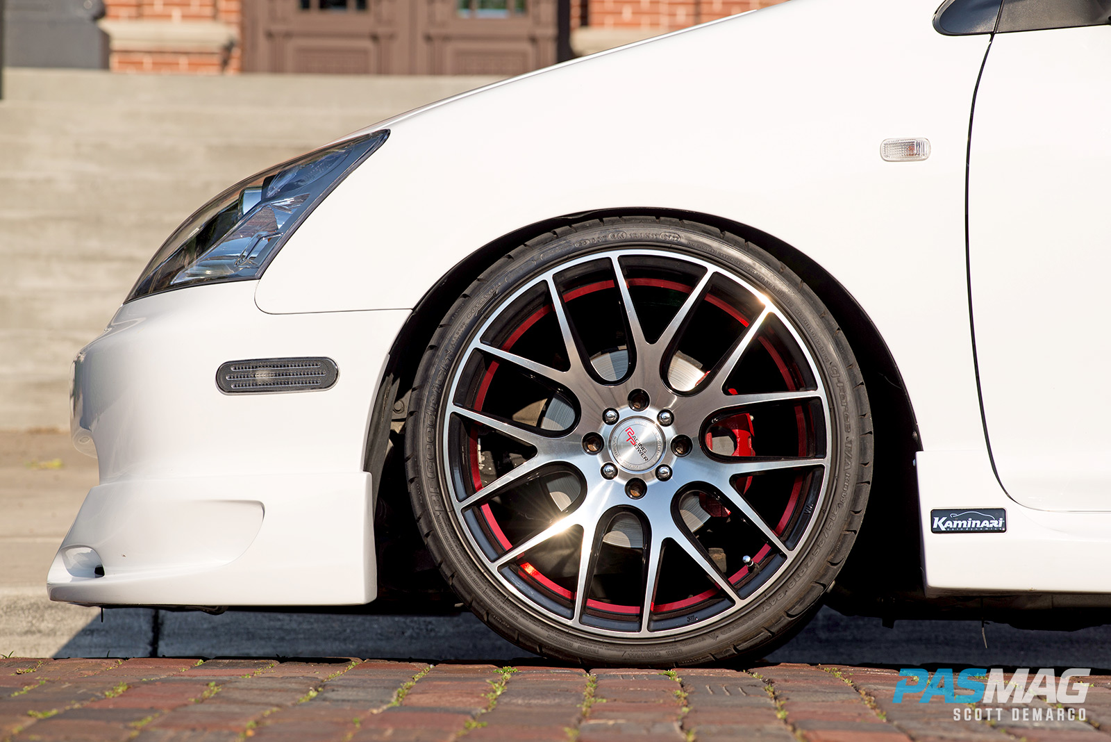 Lauren Hansell and Eric Bungo’s 2002 Civic Si