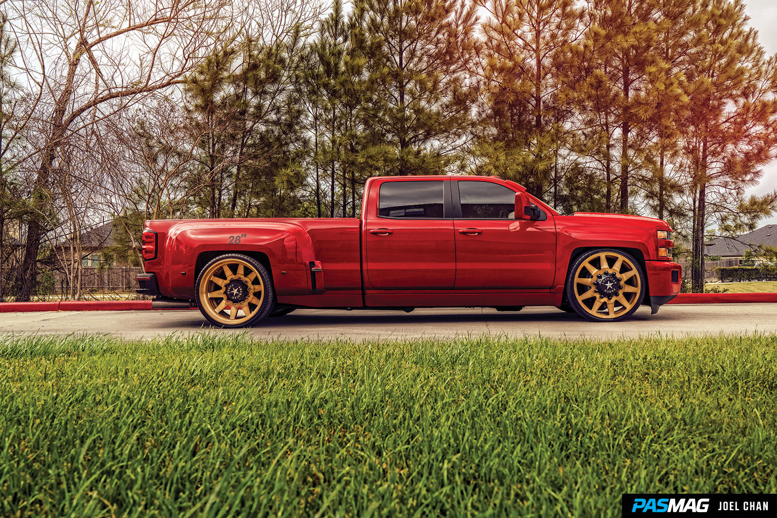 American Force Wheels 2016 Chevrolet Silverado 3500HD LTZ 32