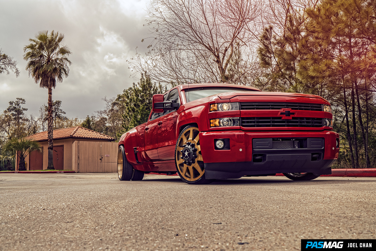 American Force Wheels 2016 Chevrolet Silverado 3500HD LTZ 35