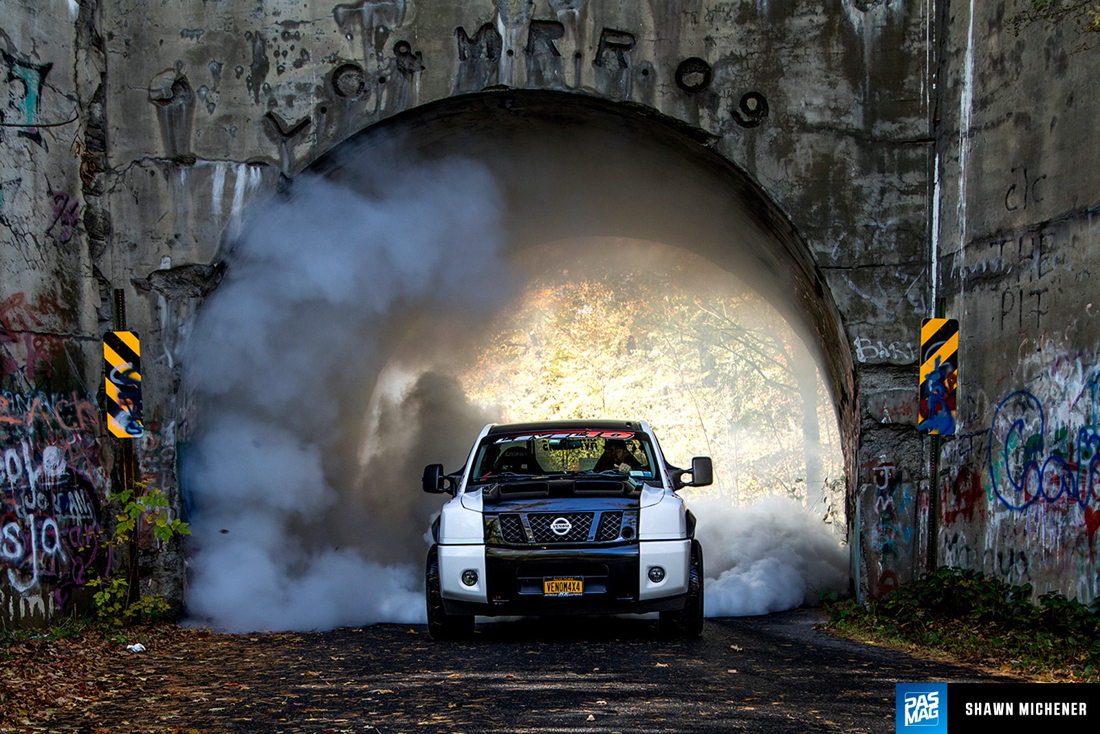 22 Walter Cheney 2010 Nissan Titan TBGLIVE Trucks PASMAG