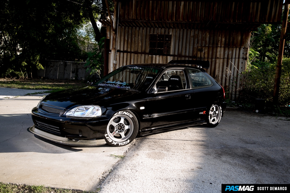 Attack Of The Clones: Lester Rivera's 1997 Honda Civic Type R