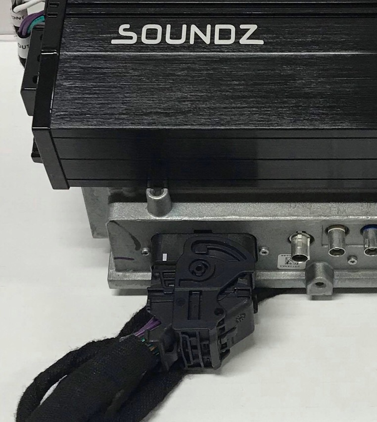 Soundz Bagger Audio SS4.100 Amplifier Kit & SC-HD2 Wiring Harness