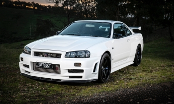 Dream Weaver: Chris Neumann's 2002 Nissan Skyline R34 GT-R V-Spec II Nur