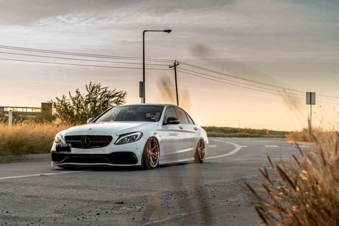 Air Lift Performance Releases New Front Kit for Mercedes-Benz W205 AWD Platforms