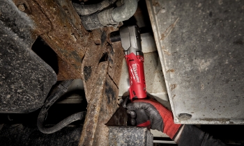 Milwaukee Tool Introduces the Industry’s Most Powerful Right Angle Impact Wrench