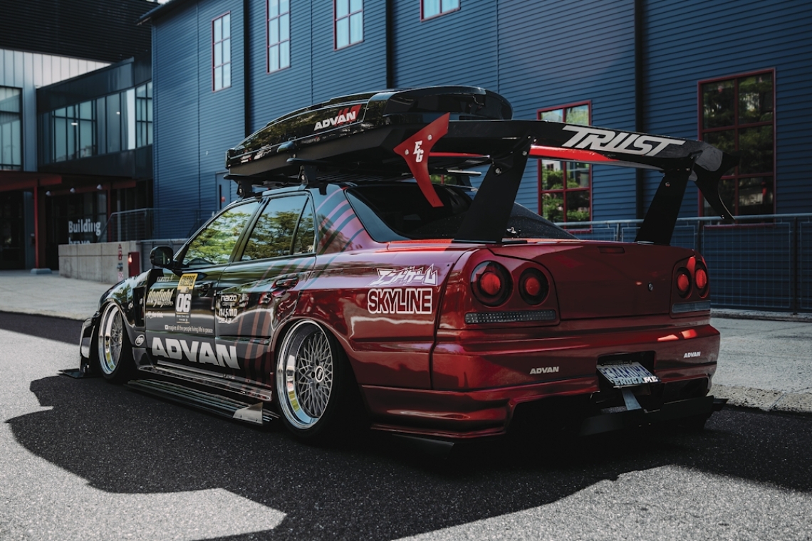A Proper Full-Time Daily - Thanongdeth Chanthavong's 1999 Nissan Skyline