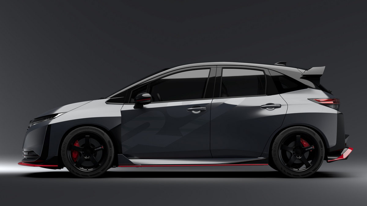 260109 01 AURA NISMO RS SIDE