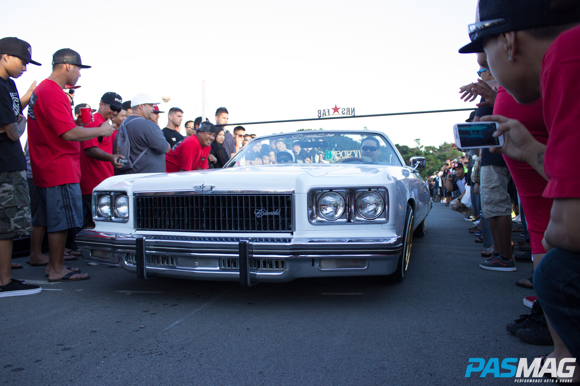 pasmag artsinmotion streetdreams honolulu hawaii graspingparadisephotography 122013-207