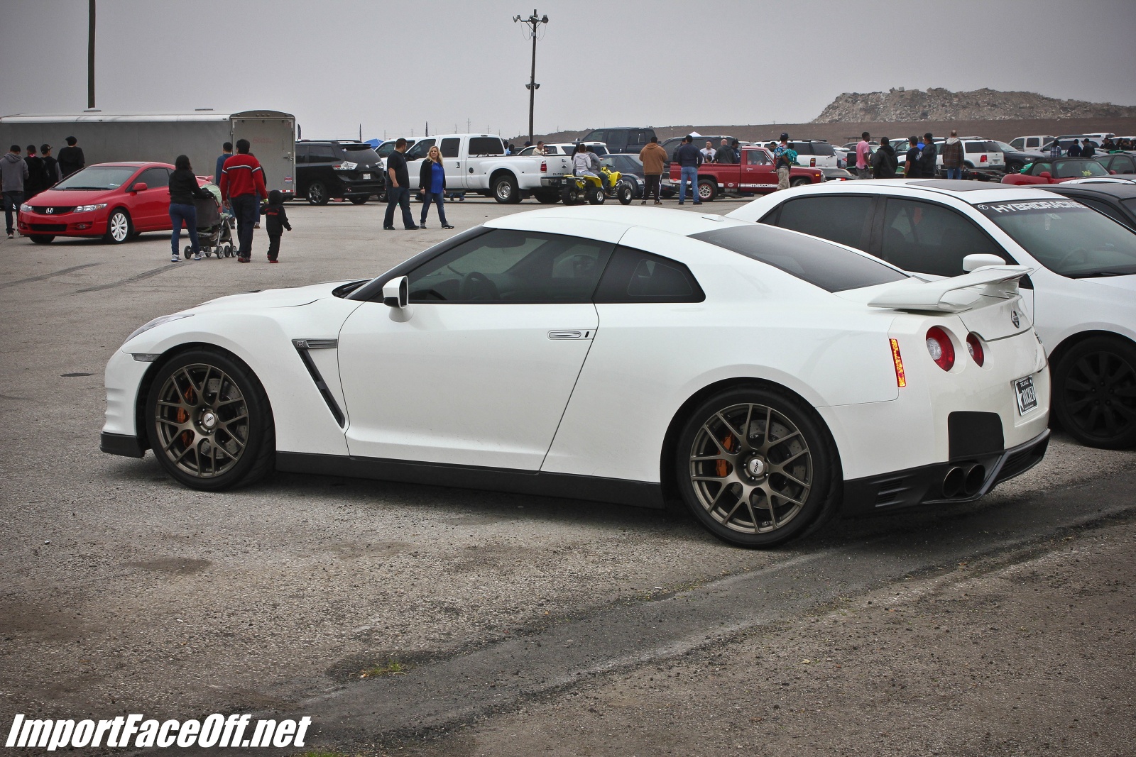 PASMAG - Import Face-Off In Baytown TX On Feb 9 2014 - White Nissan GTR From SSP Performance Side