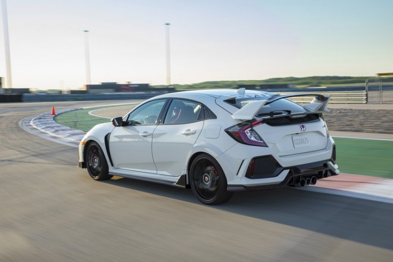2017 Honda Civic Type R July 4 Release Date Canada PASMAG 03