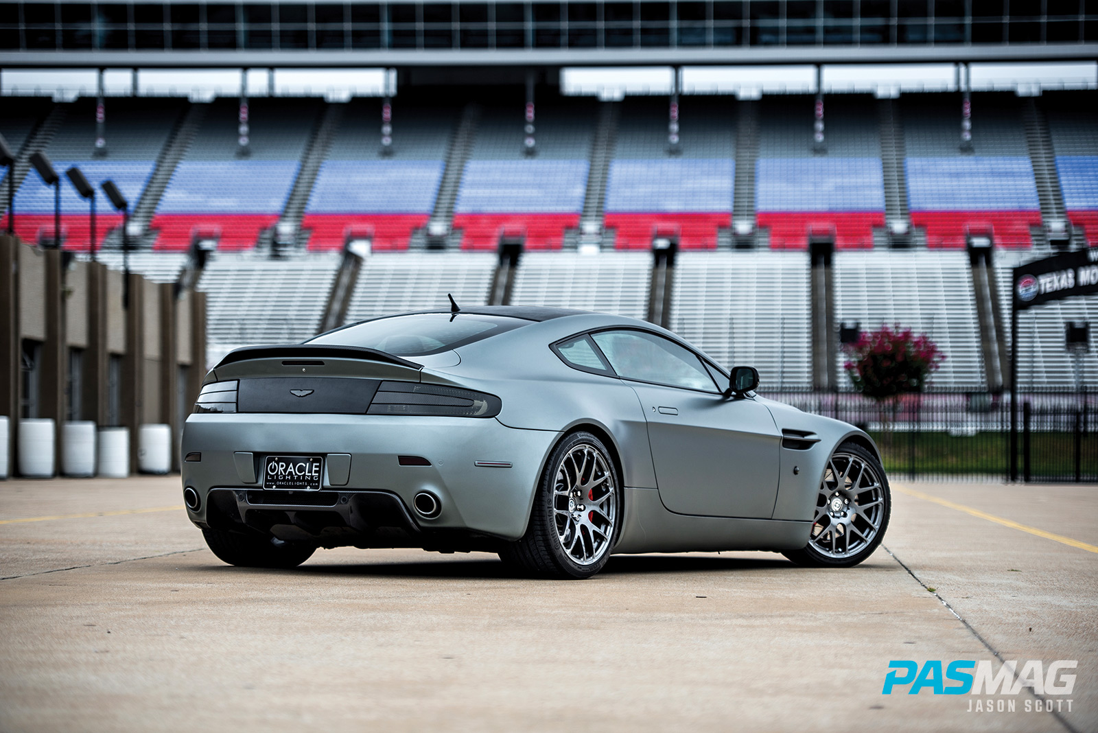 Flash of Class: Oracle Lighting's Aston Martin ESX Supervantage