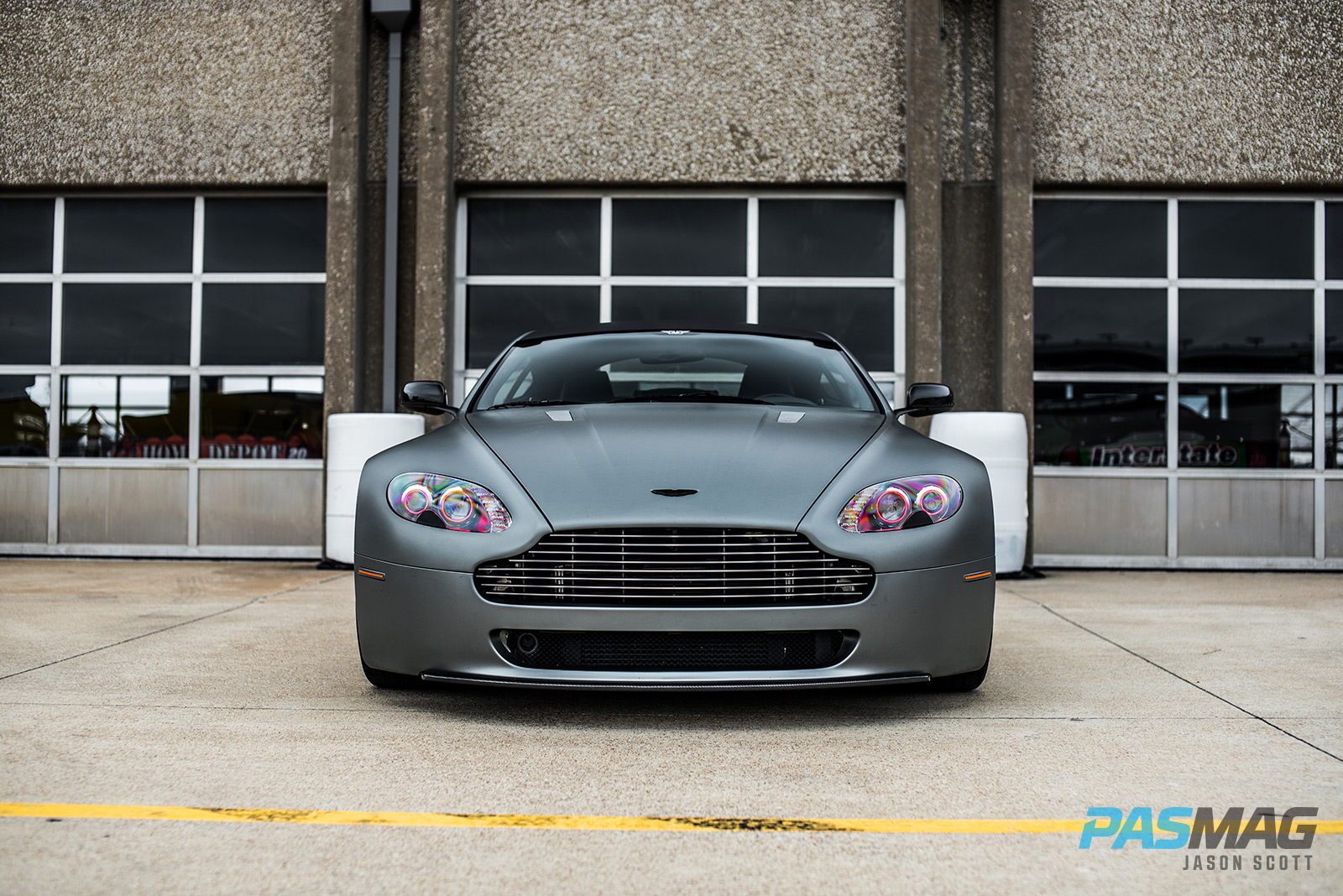 Flash of Class: Oracle Lighting's Aston Martin ESX Supervantage