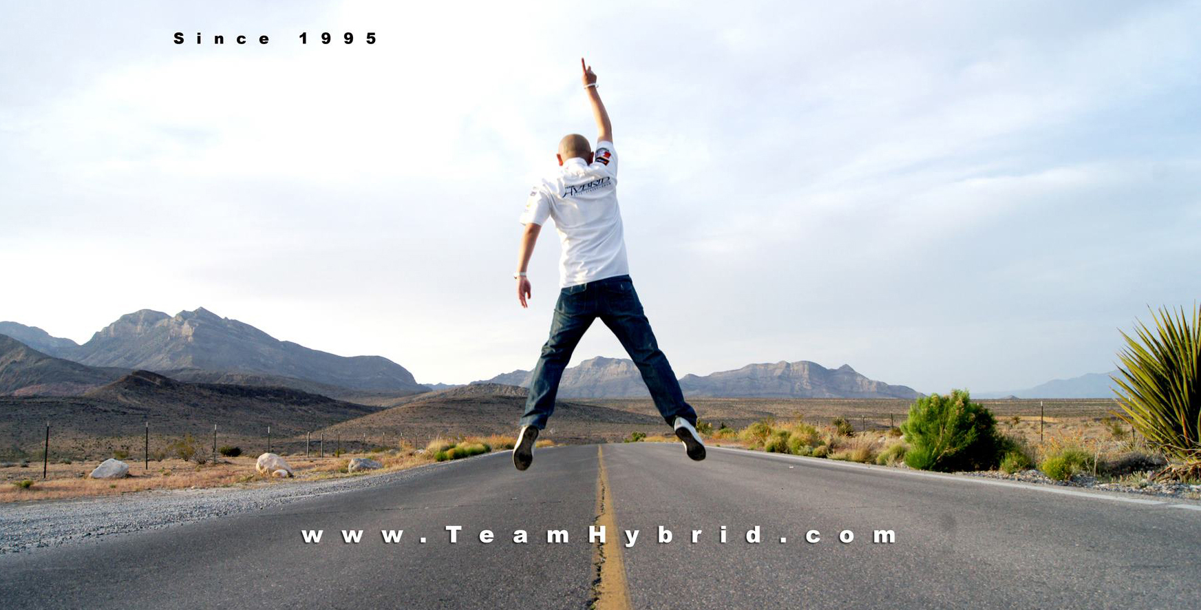 PASMAG Team Hybrid 20th Anniversary James Lin Jump Pose