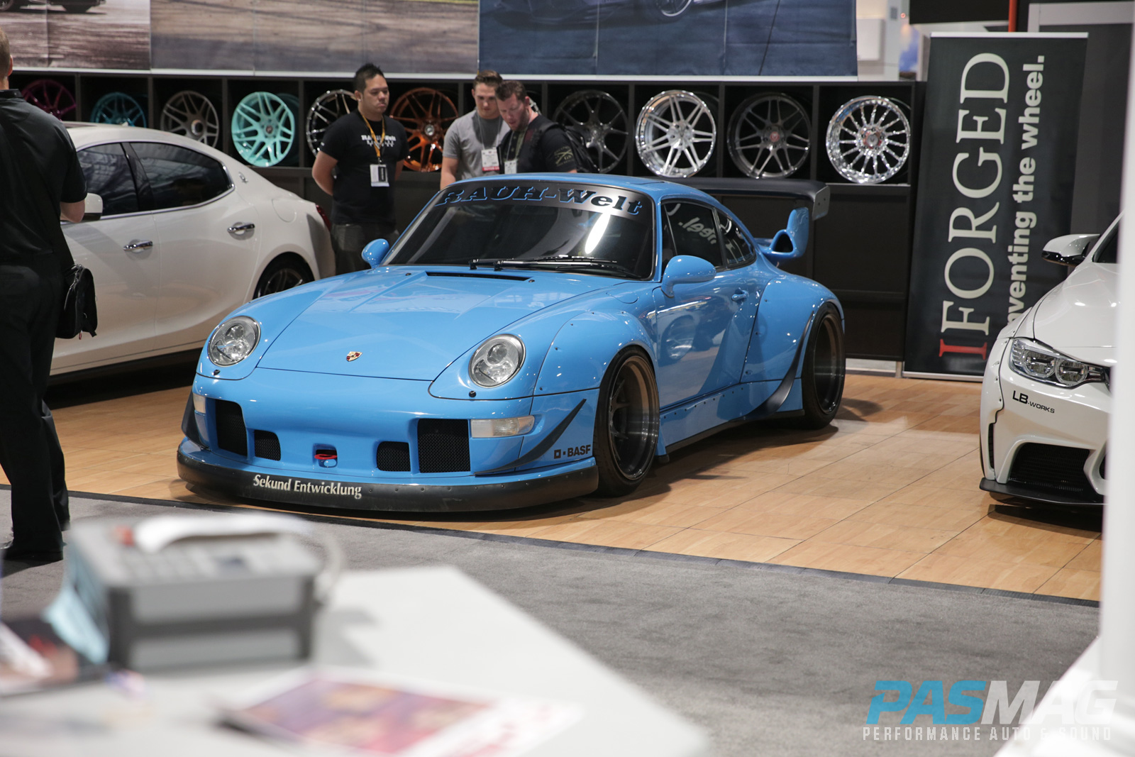 PASMAG Trending SEMA iForged RWB Widebody Porsche 993 BASF Stoptech Pirelli far front