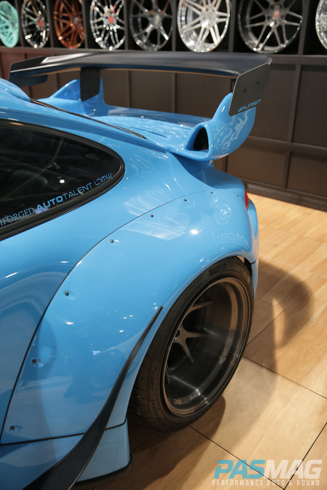 PASMAG Trending SEMA iForged RWB Widebody Porsche 993 BASF Stoptech Pirelli rear driver wheel