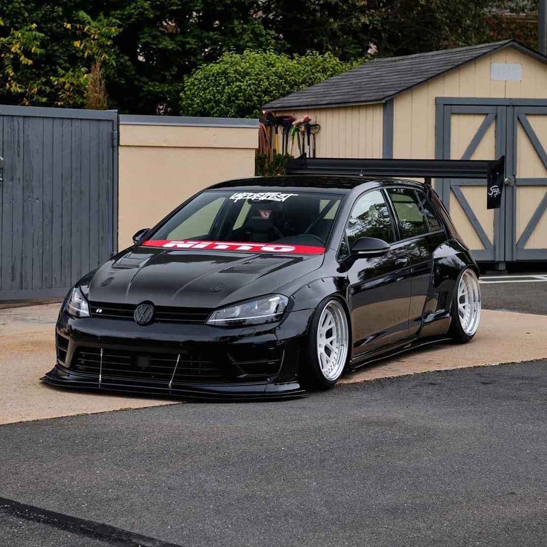 04 Adrian Smith 2016 VW Volkswagen Golf R pasmag