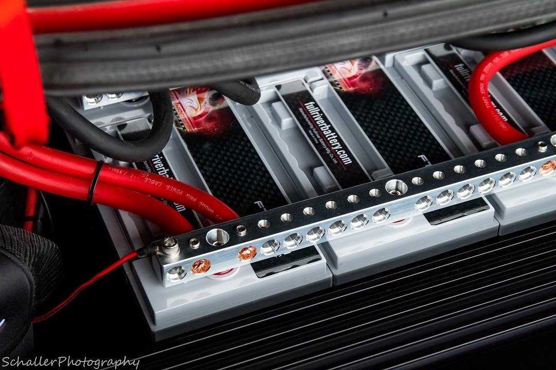 11 Car Audio Moden Vehicles Challenges Batteries PASMAG Full Throttle 