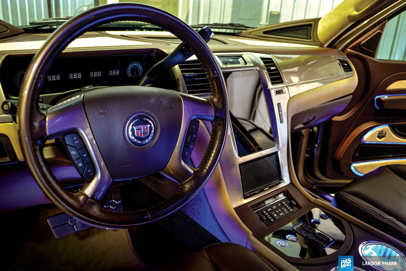 04 Insomnia Kendrick Rogers 2014 Cadillac Escalade ESV Premium pasmag