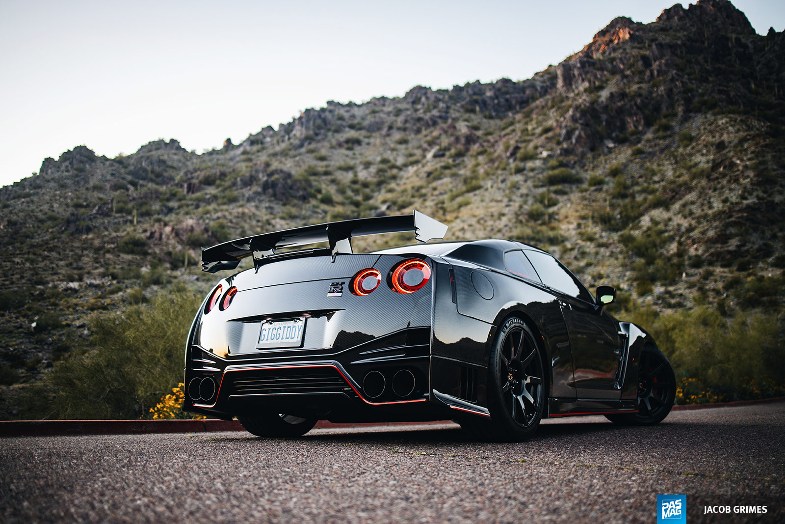 030 Cole Kay 2016 Nissan GTR pasmag