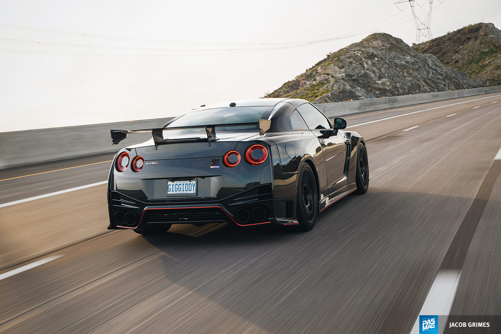 039 Cole Kay 2016 Nissan GTR pasmag