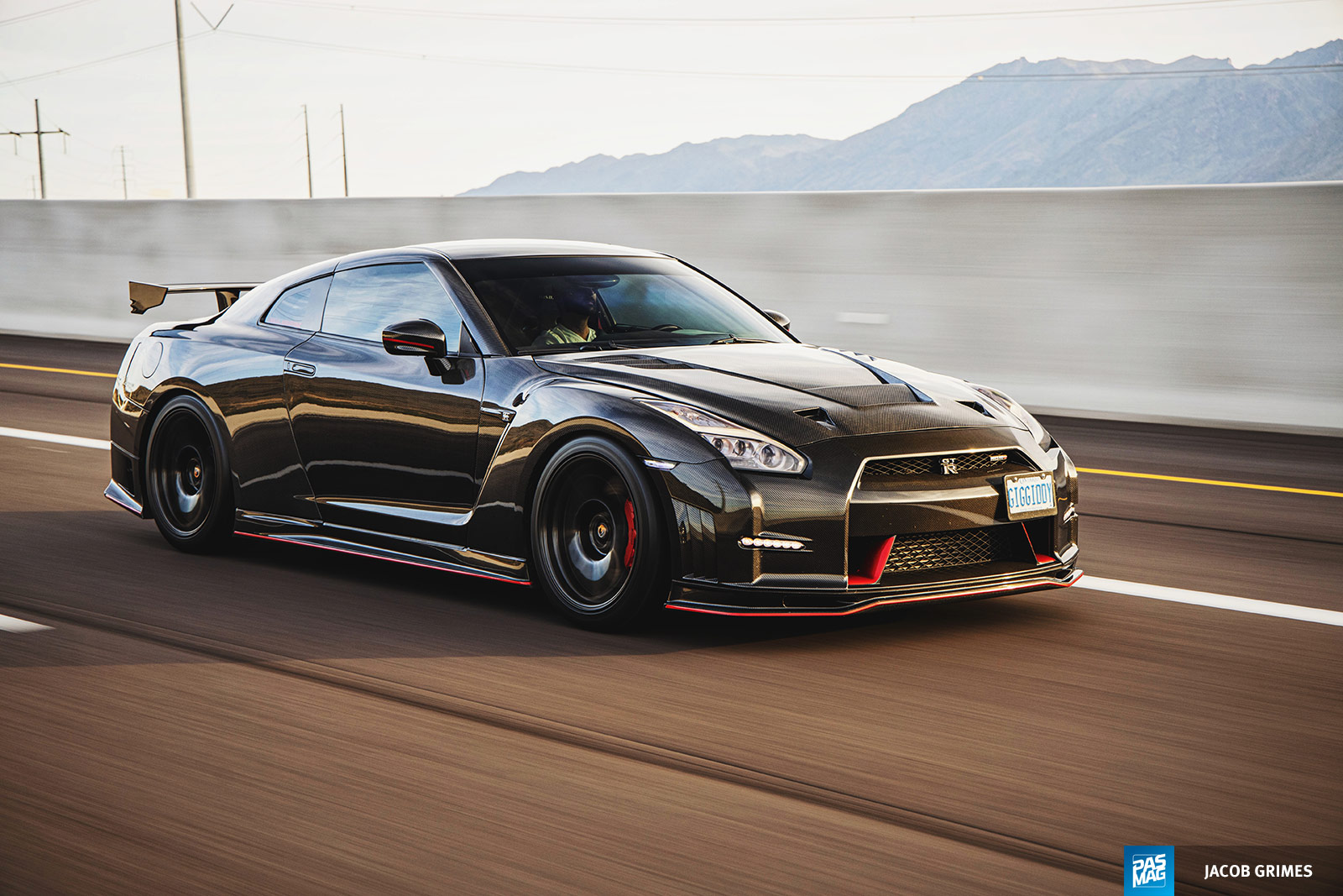 045 Cole Kay 2016 Nissan GTR pasmag