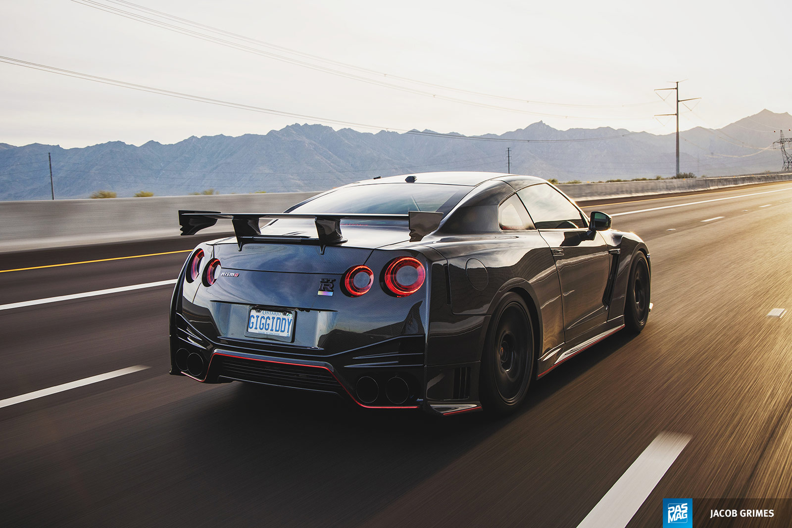 050 Cole Kay 2016 Nissan GTR pasmag