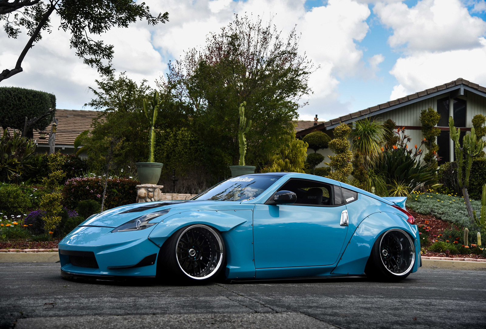 07 Alan Antolin 2010 Nissan 370Z pasmag i am essential