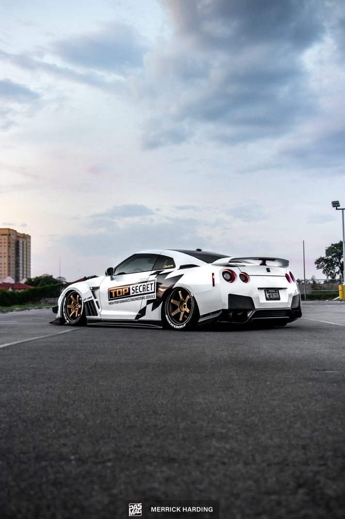 Fernando Rivera 2013 Nissan GTR Merrick Harding PASMAG Tuner Battlegrounds Hot Import Nights 40