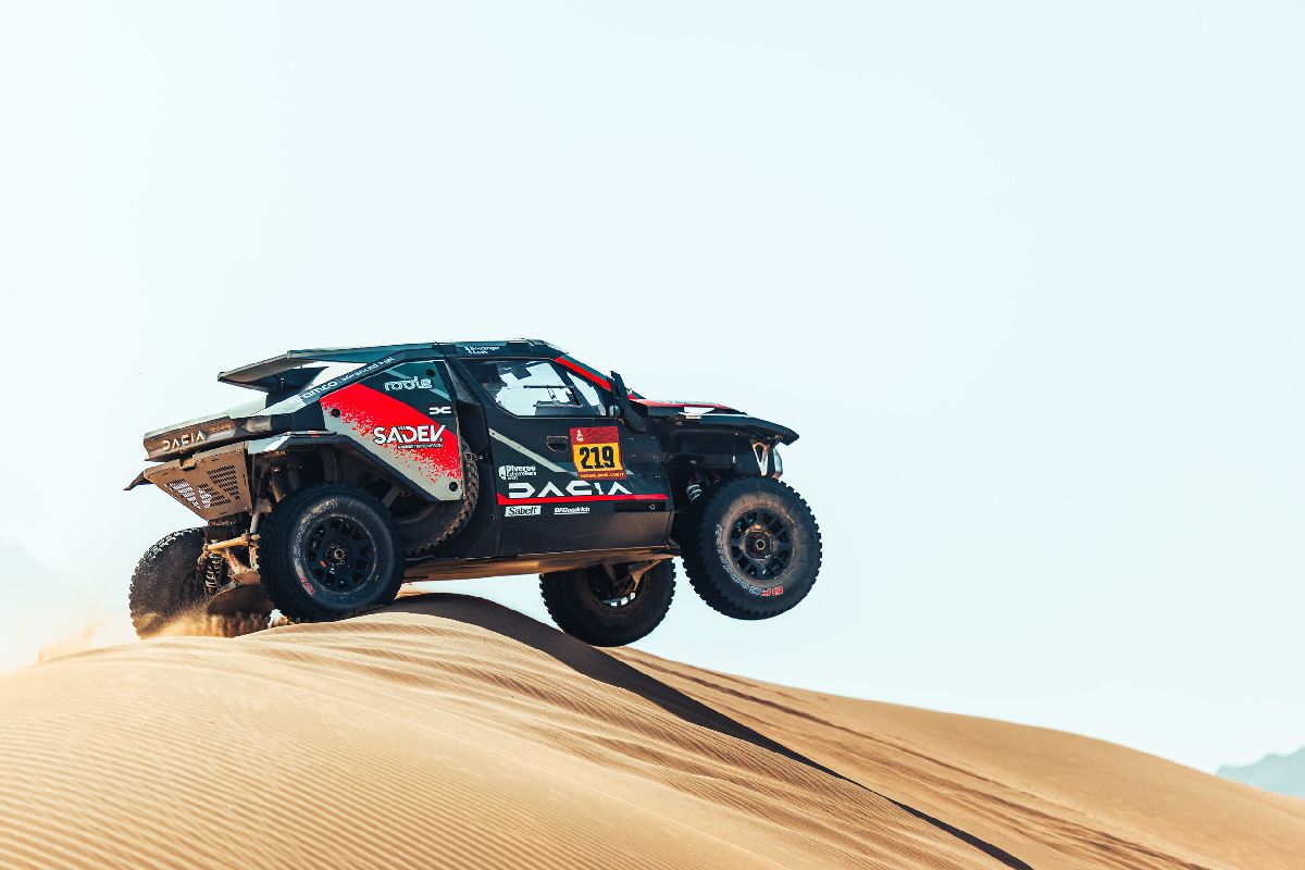 low_219_Dacia_Sandrider_Team_Sebastien_Loeb_Reiger_customer_place_4_overall_Dakar_2026_002.jpg