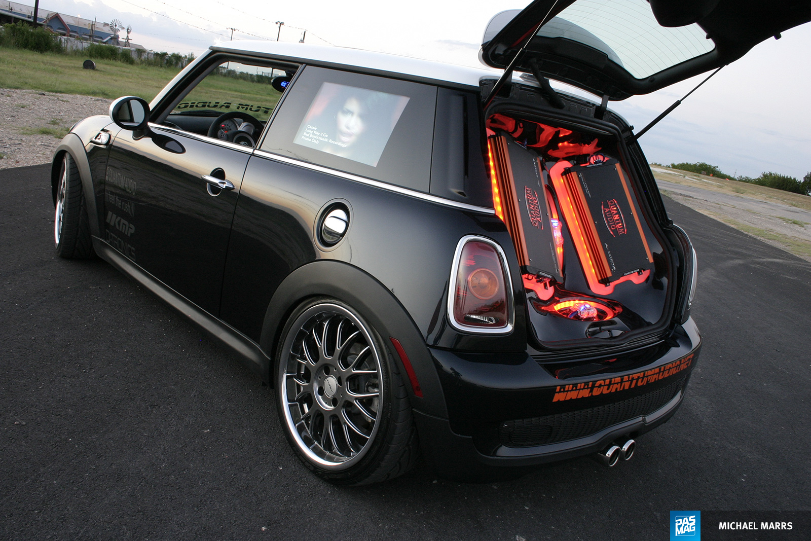 02 Quantum Audio Mini Cooper S pasmag