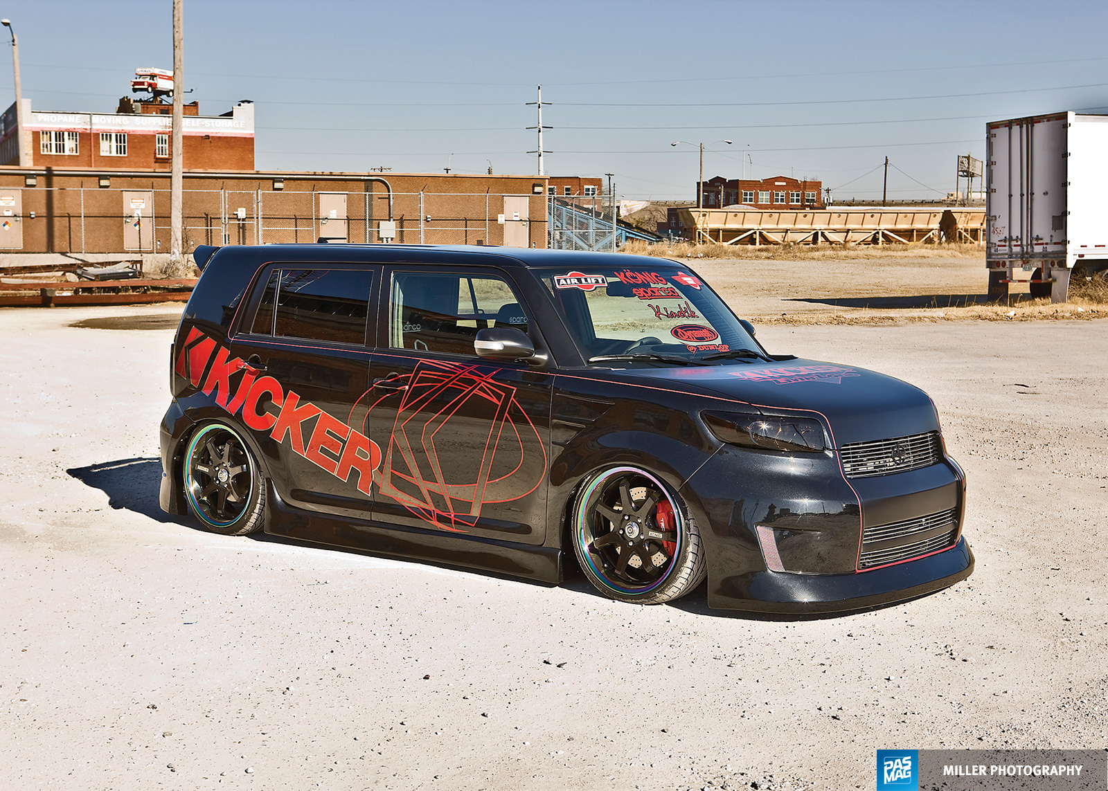 06 Kicker Audio 2008 Scion xB pasmag